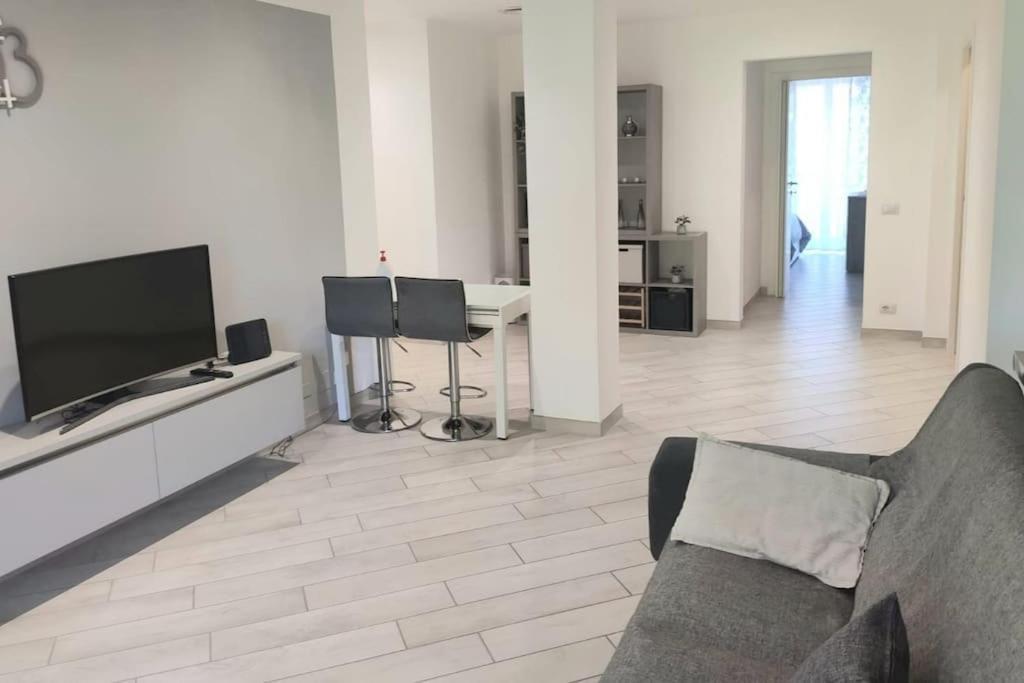 Ampio Bilocale In Zona Porta Vittoria / Corso Lodi Apartment Milano Exterior foto